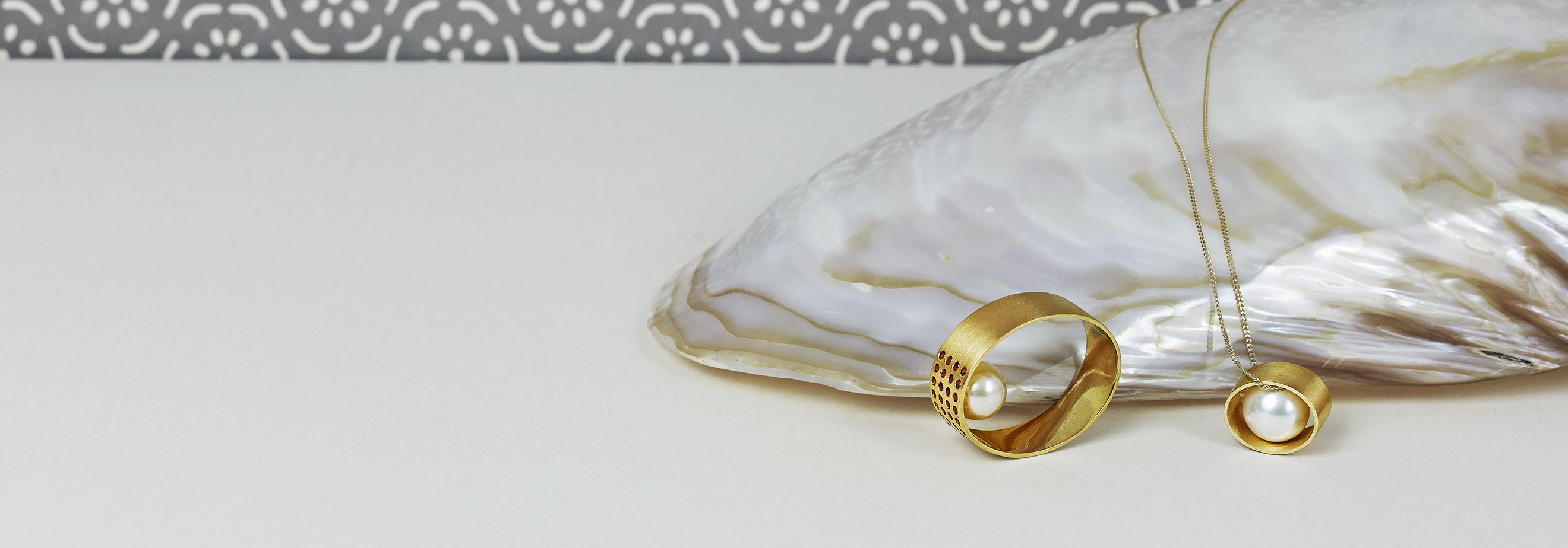 Lia Di Gregorio Explore Lia Di Gregorio's Jewelry - Necklaces and Rings