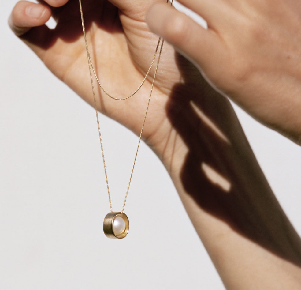 Gold Round Pearl Moon Necklace – Objet d'Emotion