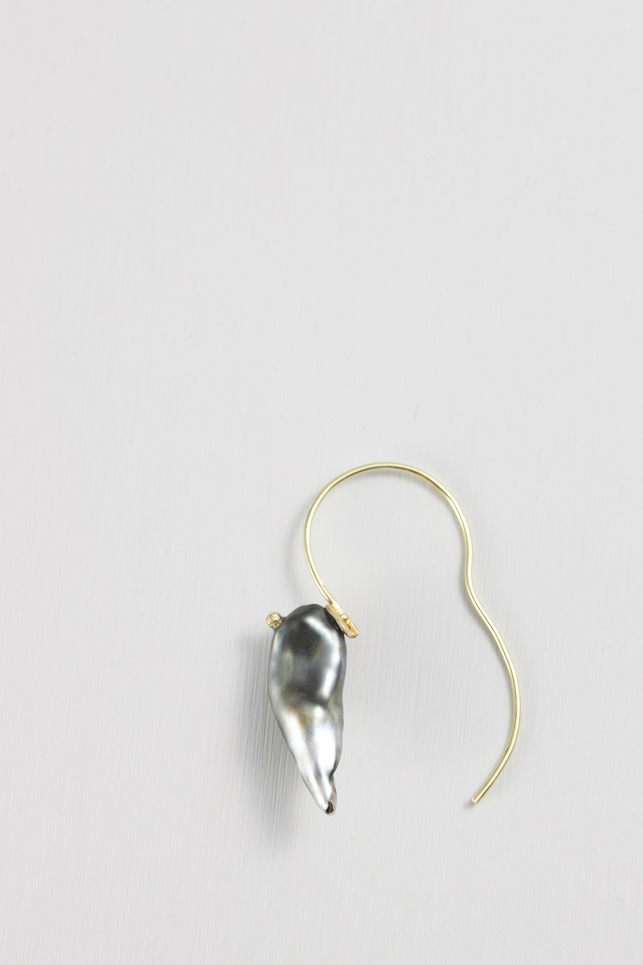 Mariko Tsuchiyama earrings