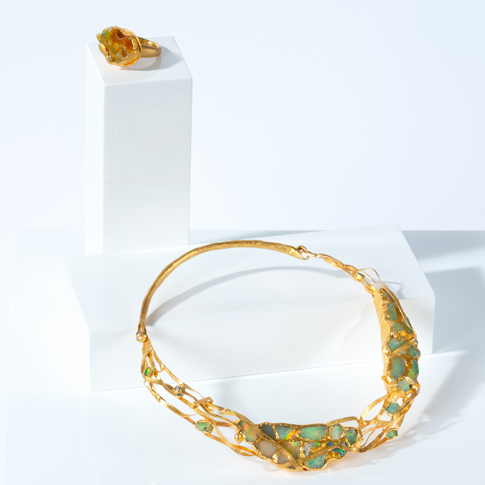 OpalRibbonNecklace