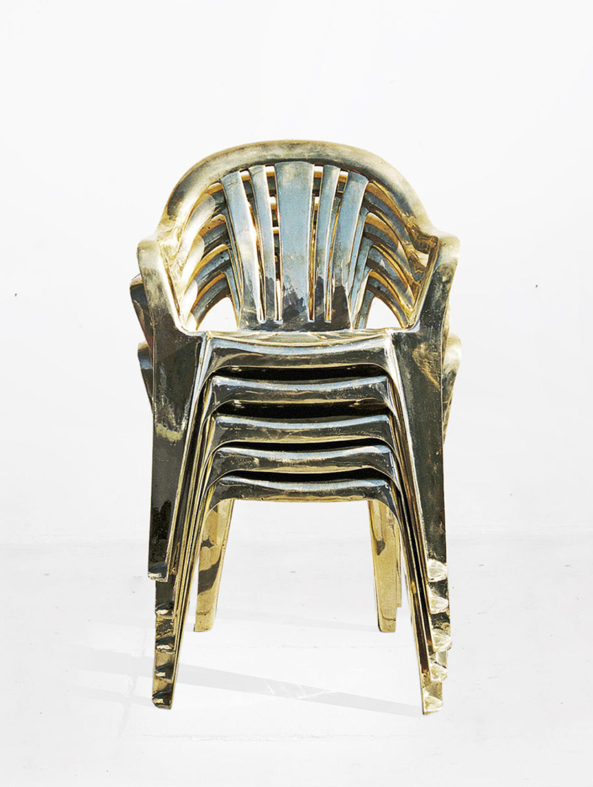 Luna Paiva chairs