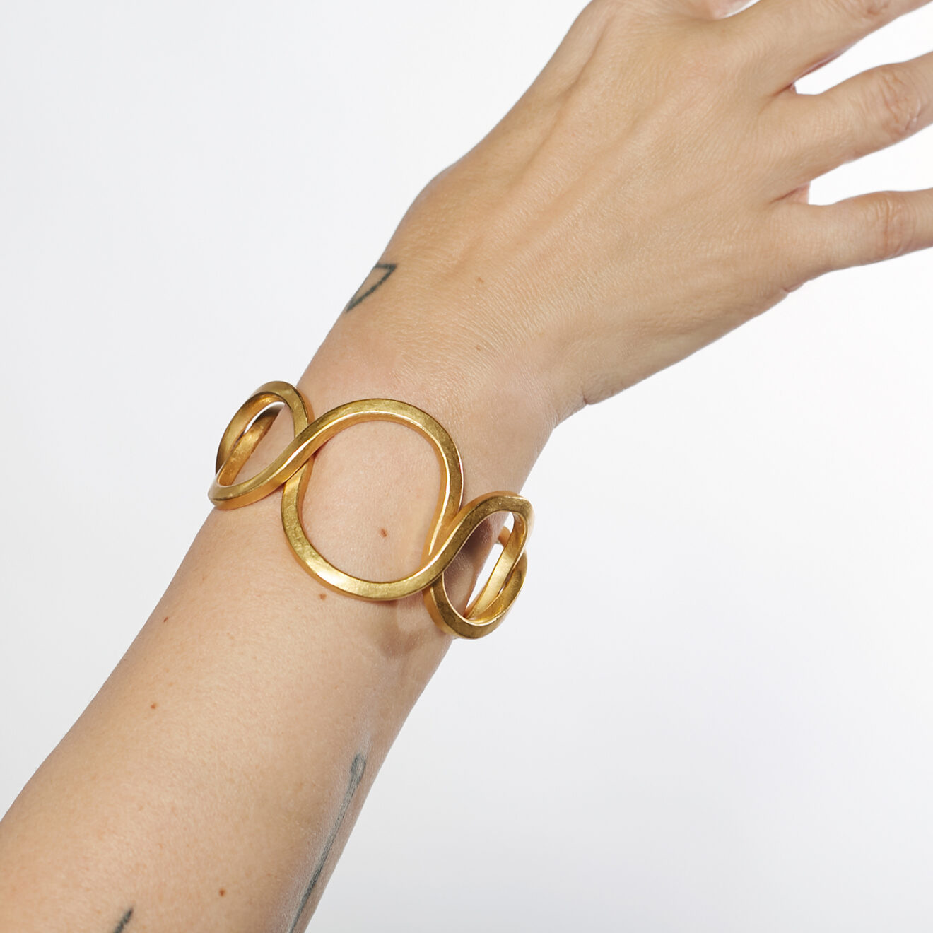 Mimi Lipton_115 Spiral Cuff