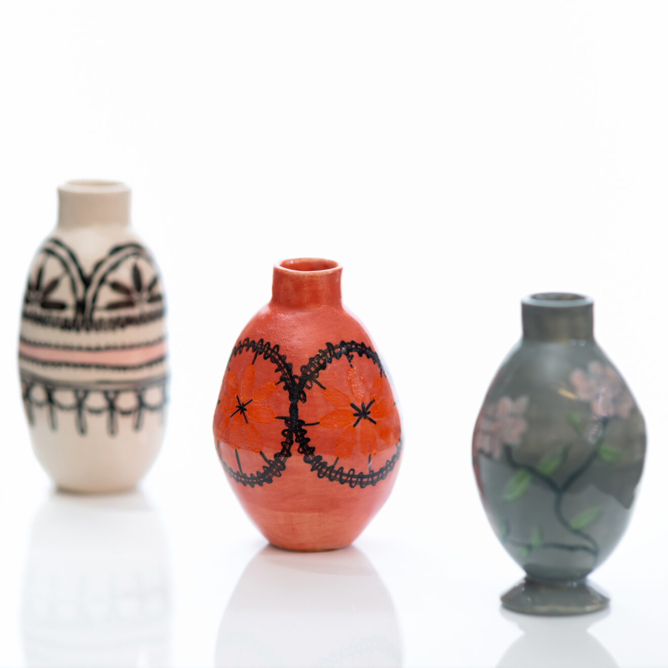 Poppy red and tangerine lace mini pot Grey And Pink Blossom Mini Pot