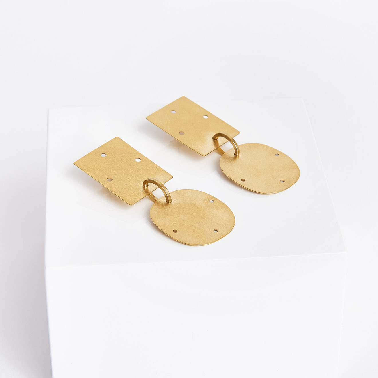 ACCESSORIES-OE1413.square Overt Small Earrings