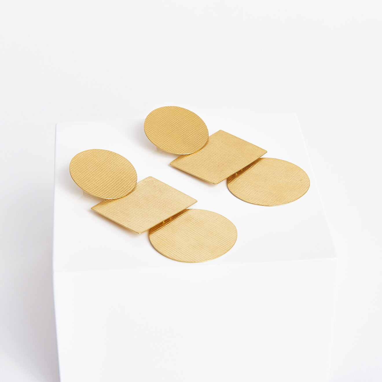 ACCESSORIES-OE1415.square Popova Earrings