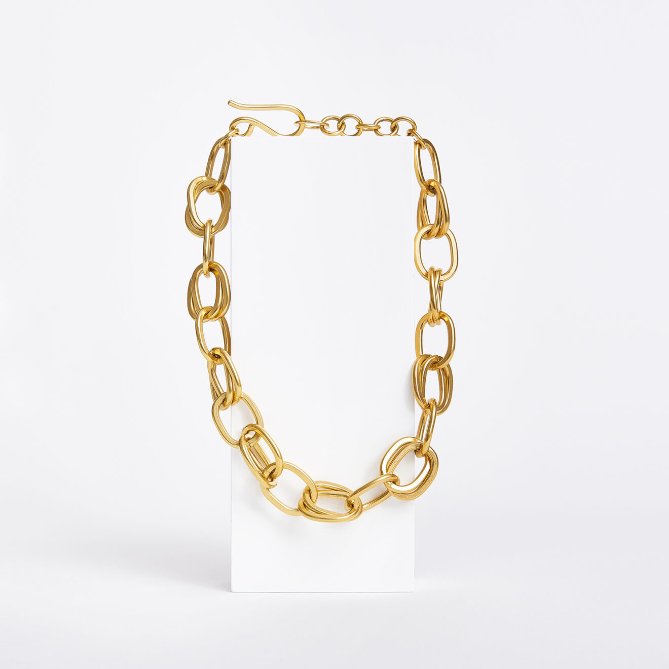 ACCESSORIES-OE1419.square Link Necklace
