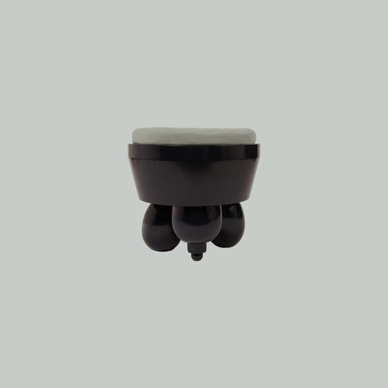 STOOL 1 Large 3 Breasted Stool