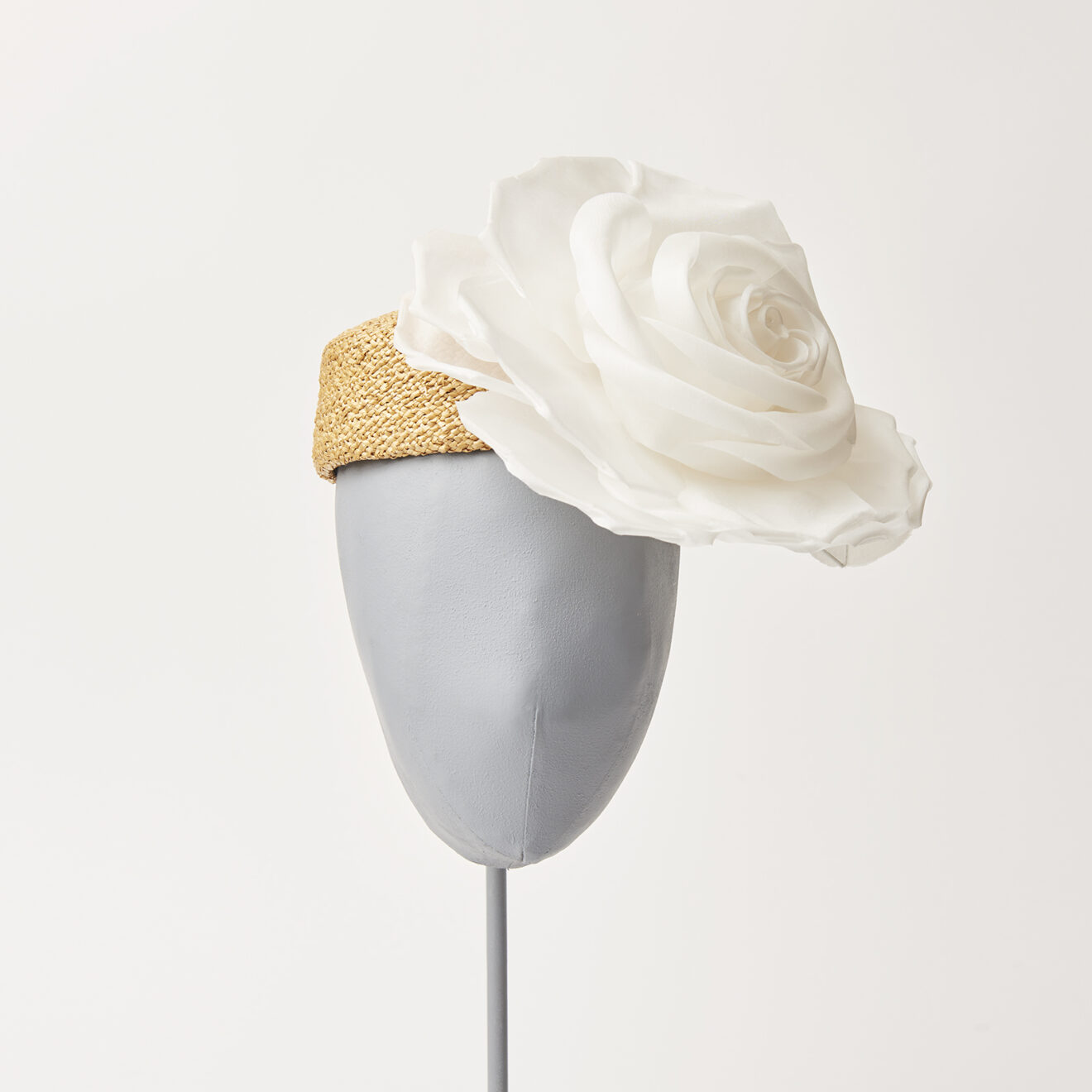 BRIDAL0017 Juliette Pillbox Hat