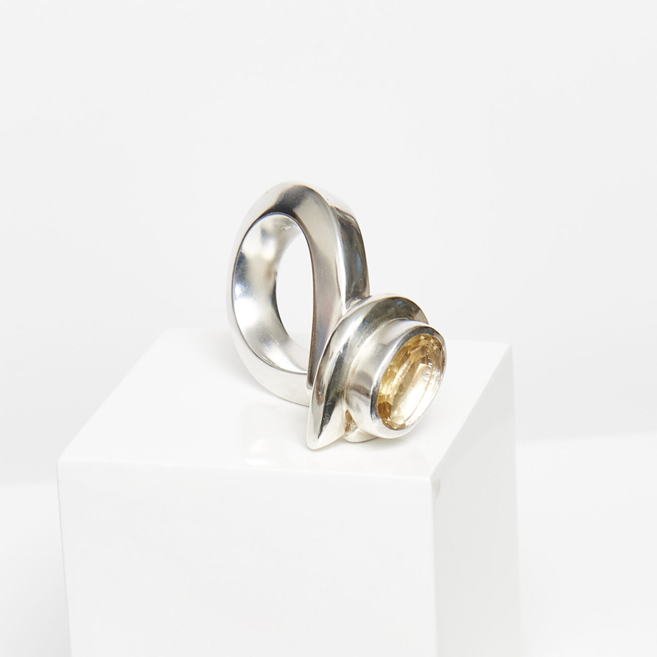 Gala_Colivet_Dennison_Ring_1 copy Lemon Quartz Ring