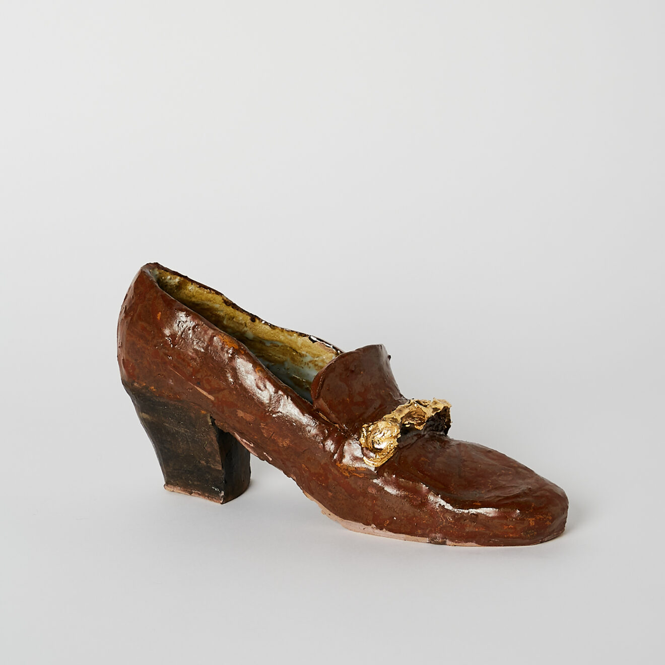 20211126_Valery_Photoshoot9492 Vapiana Gold Shoe