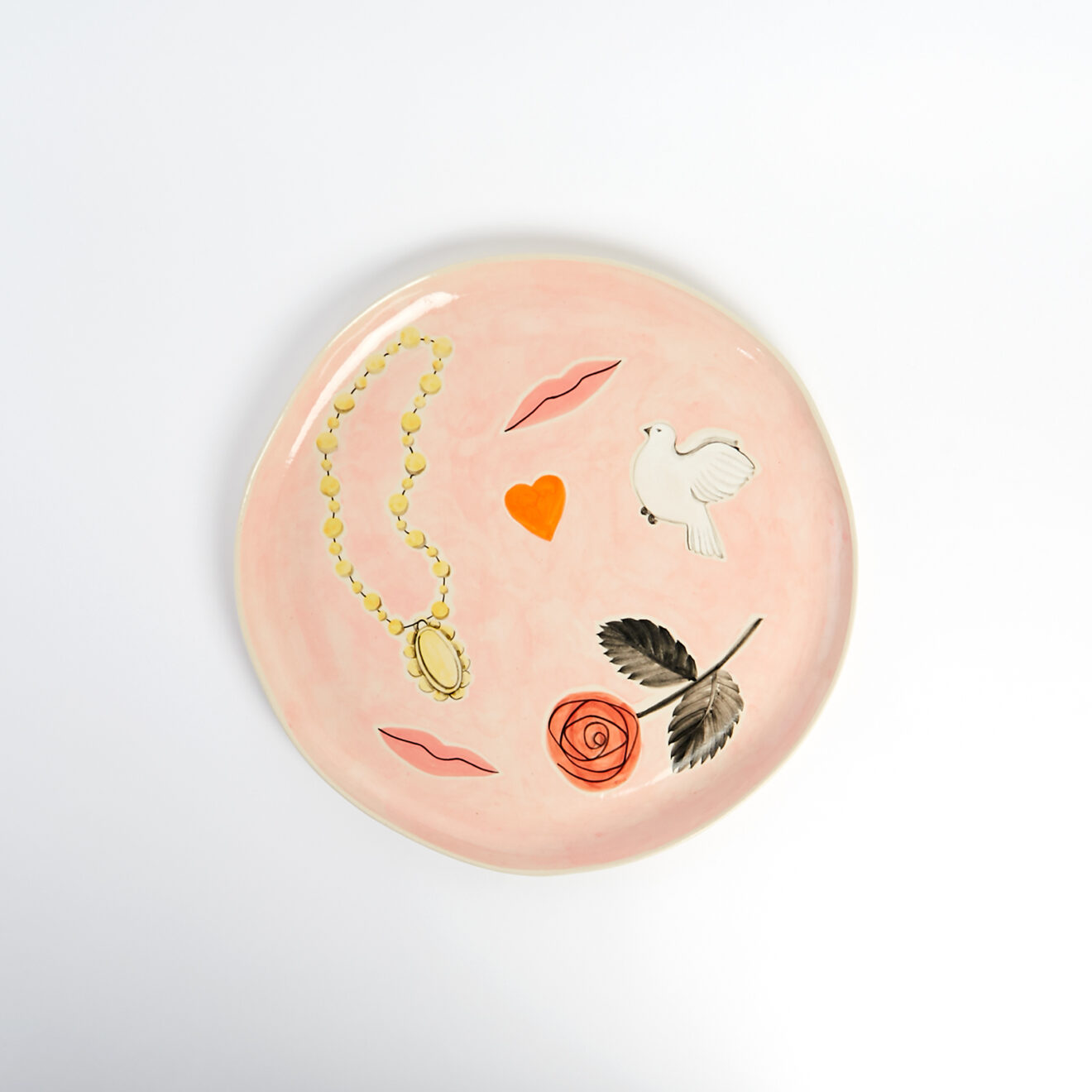 2022_01_11_Objet d’Emotion_15235 1 Valery in Wonderland Plate Pink