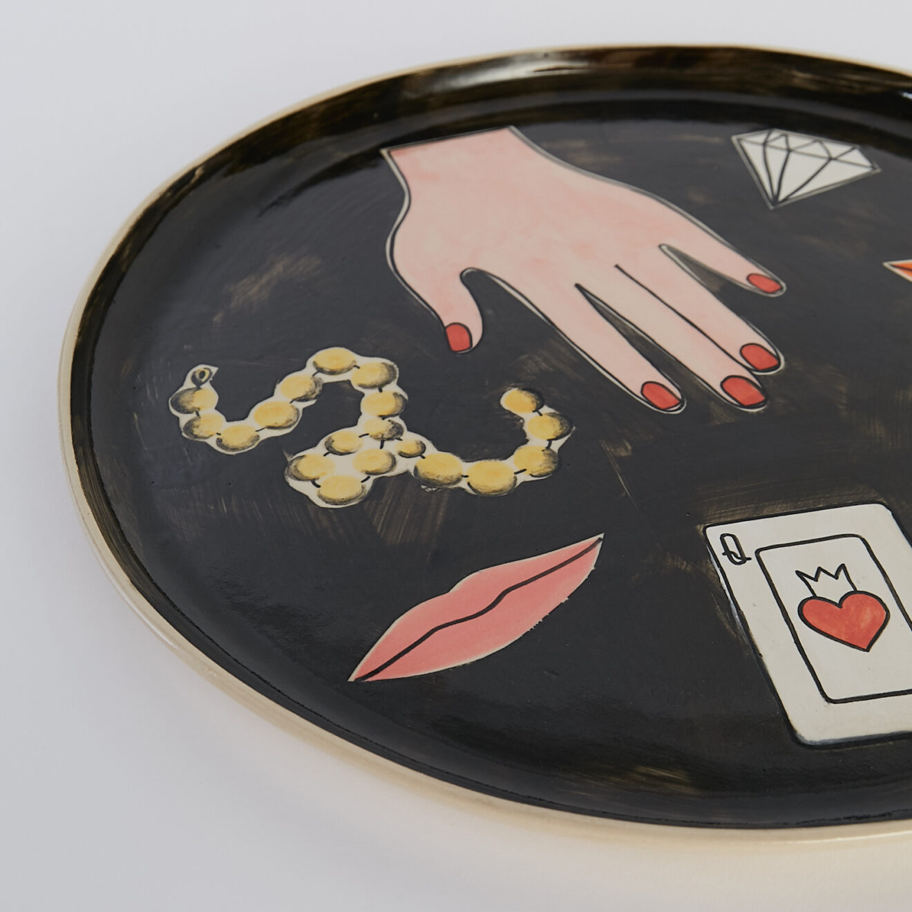 Valery in Wonderland Plate Black