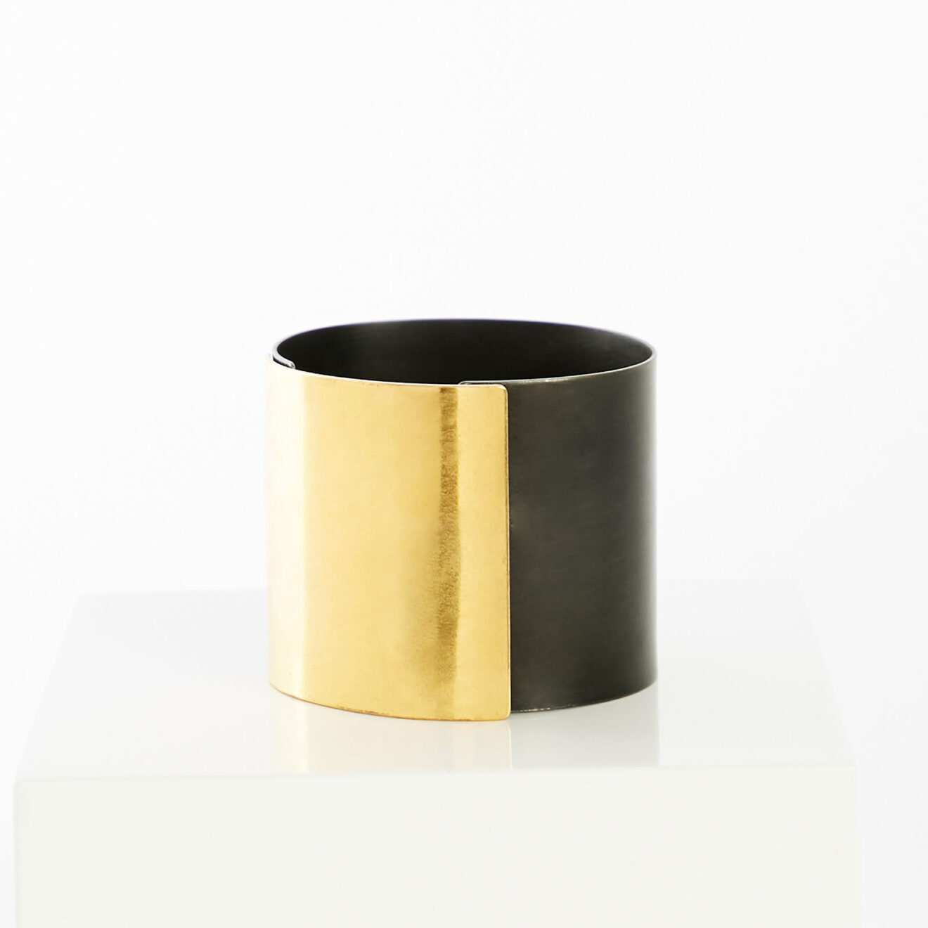 Catherine Legal_5595 Black & Gold Cuff