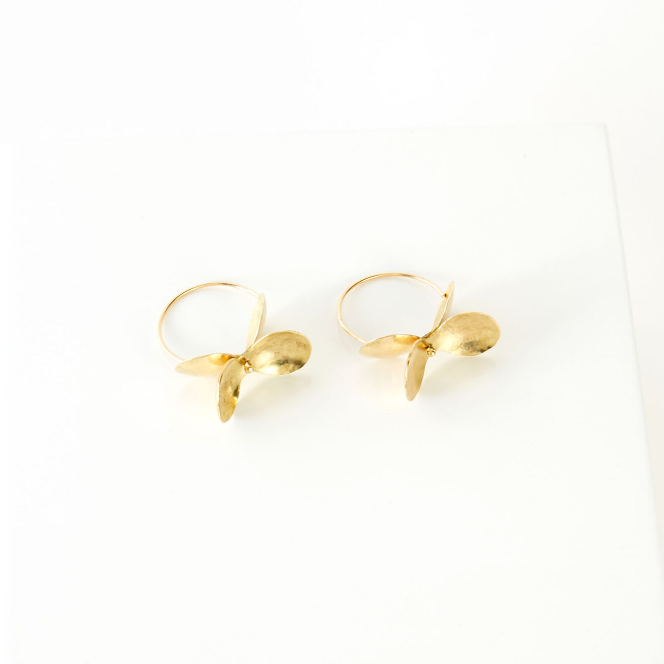 Catherine Legal_5616 Flower Earrings