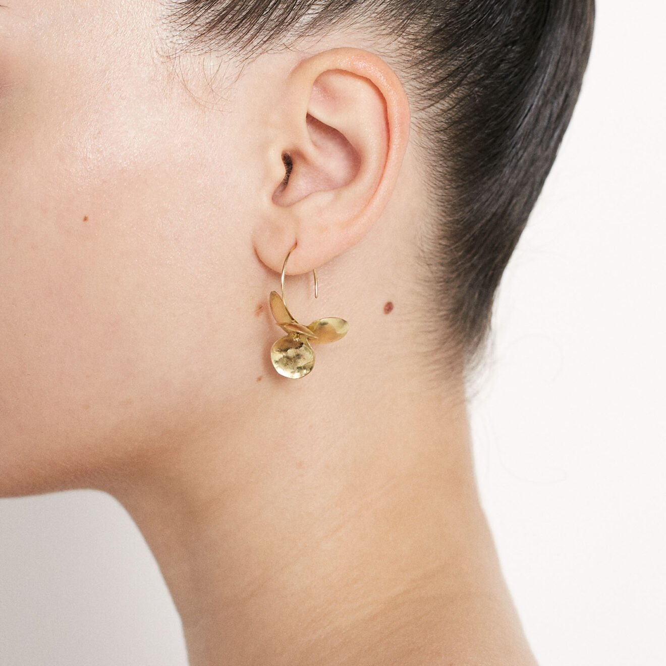 Julia_1 Flower Earrings