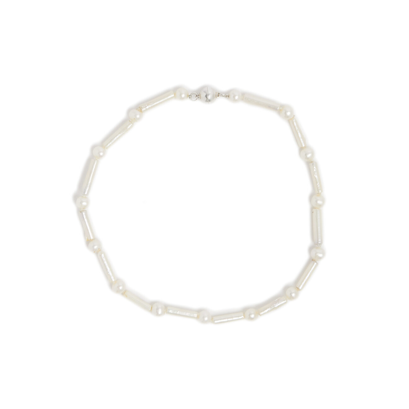 2023_03_28_Valery_Product Shoot1222 copy Pearl Necklace