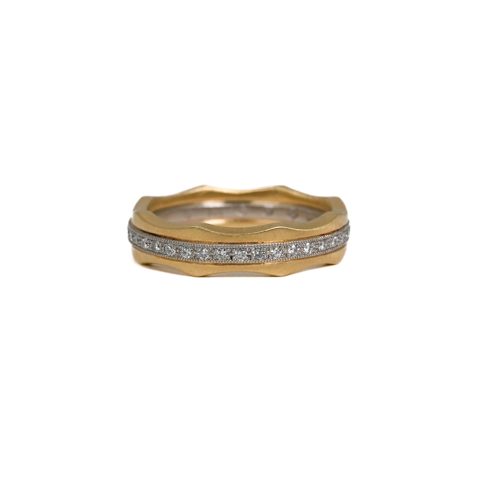 HUM INCONFIDENCE RING