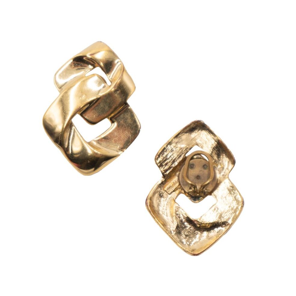 Trifafi Twisted Link Gold Clip Earrings